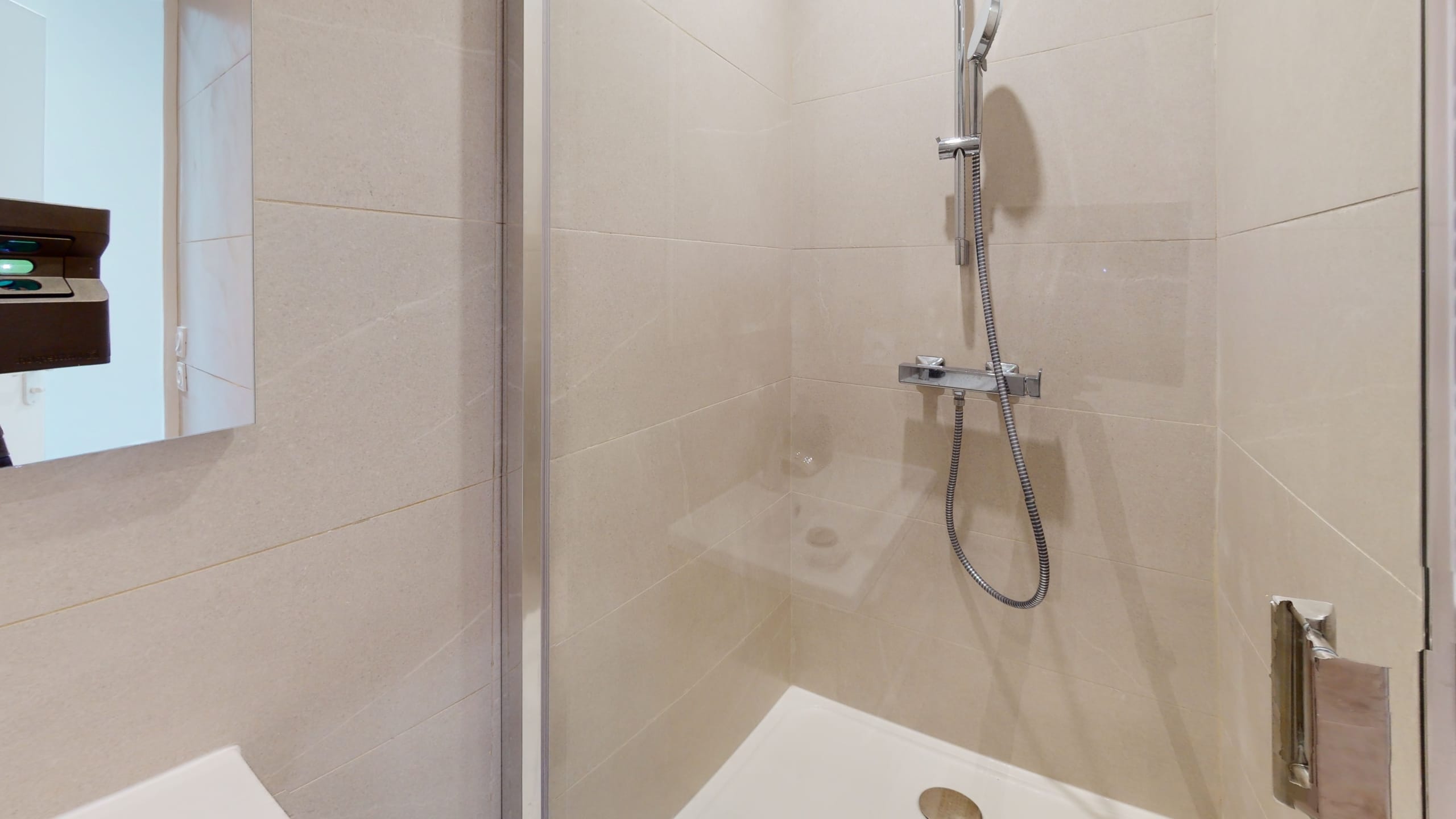 ROKA-Bathroom