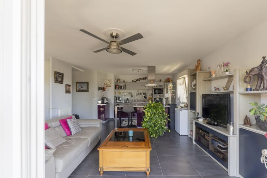 Appartement_Paul_Valery-1080p-25