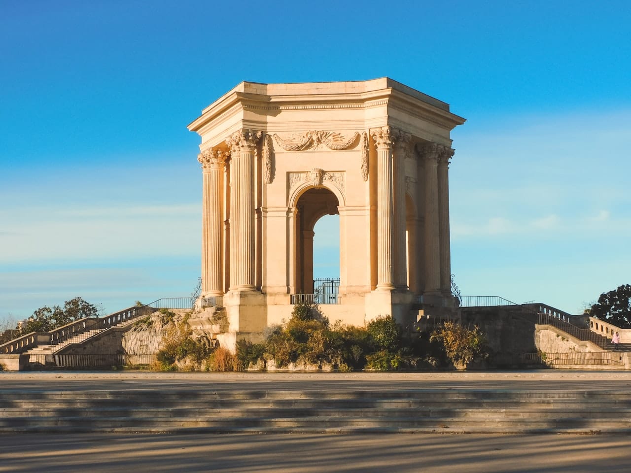 Vue du Peyrou à Montpellier, secteur couvert par la gestion locative Klaris